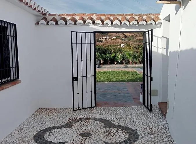 Aguacate Con Apto Βίλα Nerja